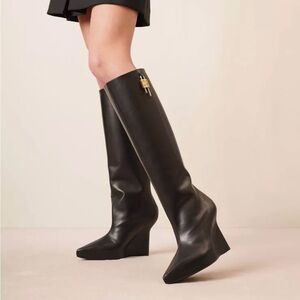 GIVENCHY G-Lock Black Leather Knee Hight Wedge Heel Padlock Boots Size EU 40